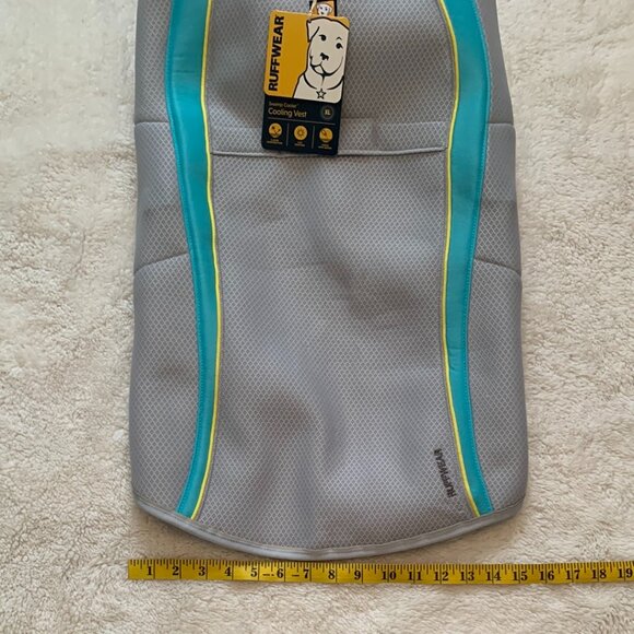 NWT Ruffwear Swamp Cooler Cooling Vest XL Grey UPF 36-42 in - Picture 3 of 11